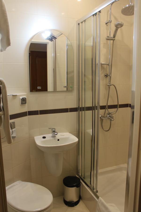 Hotel Oaza Прудник Екстериор снимка