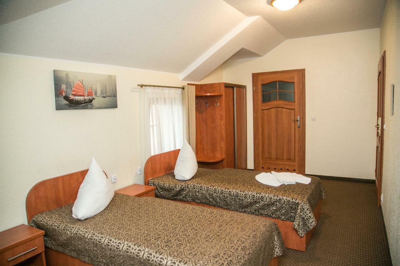 Hotel Oaza Прудник Екстериор снимка