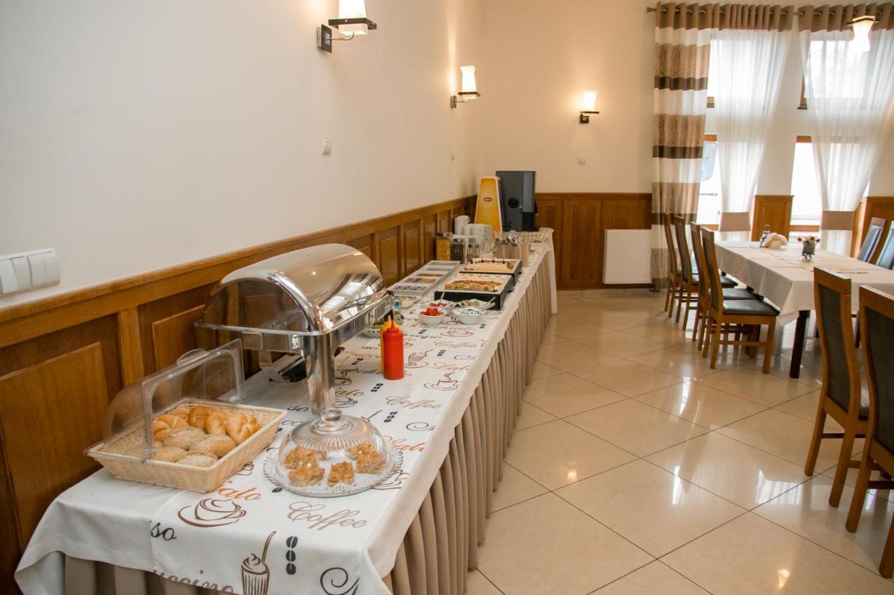 Hotel Oaza Прудник Екстериор снимка